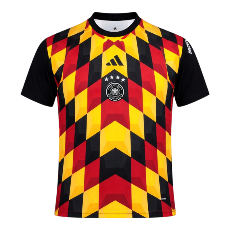 Camisa Seleção Alemanha Pré-jogo 26/27 - Torcedor Adidas Masculina - Preta com detalhes em vermelho e amarelo