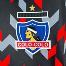 Camisa Colo Colo do Chile Treino 23/24 - Torcedor Adidas Masculina - Preta com detalhes em vermelho e cinza