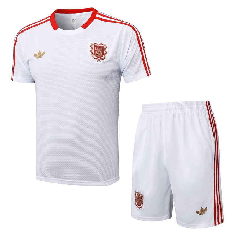 de Treino adulto Bayern de Munique 2025/26 Short e Camisa 25/26 Kit product image