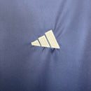 Camisa Universidad do Chile Edição Especial 23/24 - Torcedor Adidas Masculina - Azul com detalhes em branco e vermelho