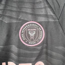 Kit Infantil Inter Miami III Adidas 23/24 - Preto com detalhes em rosa