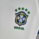 Camisa Seleção Brasileira Copa América 2019/2020 Torcedor Nike Feminina - Branca com detalhes em azul e verde