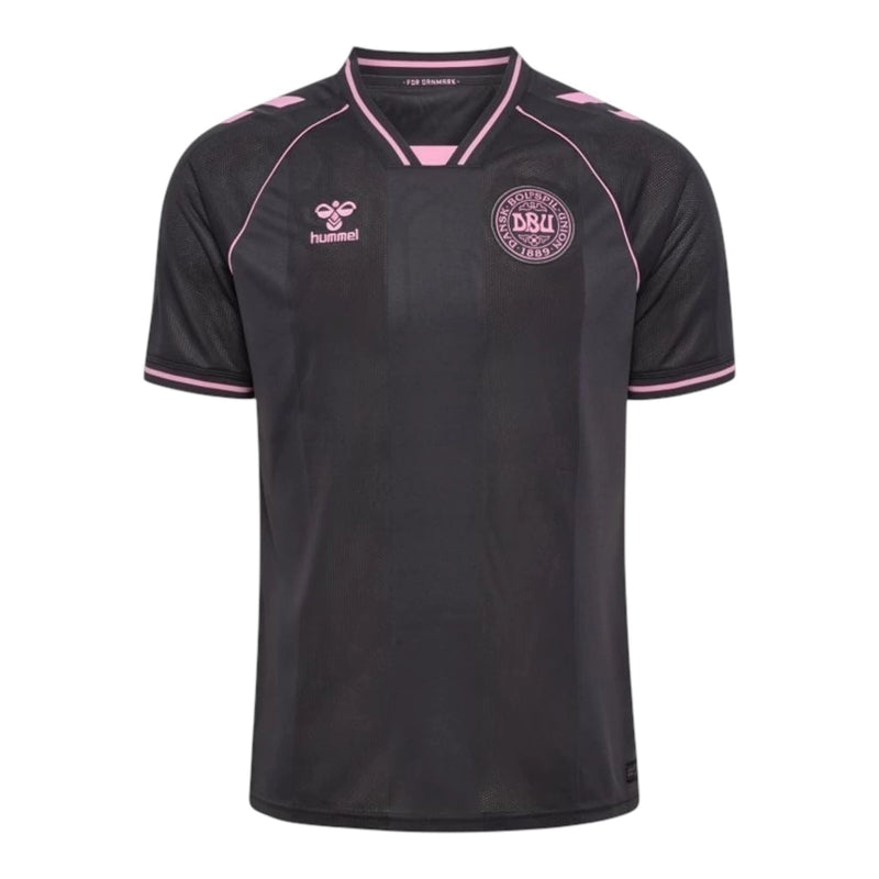 Camisa Seleção Dinamarca Goleiro I 26/27 - Torcedor Hummel Masculina - Preta com detalhes em rosa