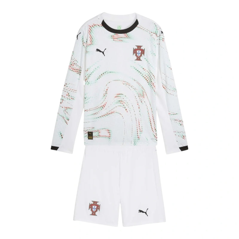 Kit Infantil Seleção Portugal II 25/26 manga longa - Puma - Branco com detalhes em verde e vermelho