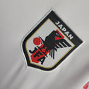 Camisa Japão Edição especial 24/25 - Torcedor Adidas Masculina - Branca com desenhos de Anime em azul e vermelho