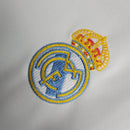 Camisa Real Madrid Edição Especial 23/24 - Torcedor Adidas Masculina - Branca com detalhes em azul