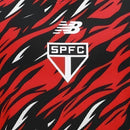 Camisa São Paulo Pré-jogo 26/27 - Torcedor New Balance Masculina - Preta com detalhes em vermelho e branco