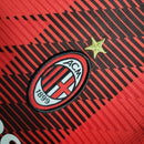 Kit Infantil AC Milan I 23/24 - Puma - Vermelho e Preto