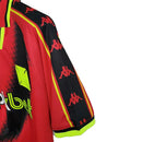Camisa Vasco da Gama Conceito 23/24 Kappa Masculina - Vermelha com a faixa em preto e detalhes em amarelo