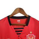 Camisa Flamengo I Retrô 07/08 Torcedor Masculina - Vermelha e preta com detalhes em dourado no escudo