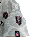 Camisa Inter Miami Edição Especial 23/24 - Torcedor Bape Masculina - Branca com detalhes em cinza
