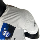 Camisa Inter de Milão II 23/24 - Jogador Nike Masculina - Branca com detalhes em azul e preto