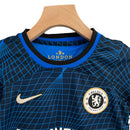 Kit Infantil Chelsea II 23/24 Nike - Preto com detalhes em azul