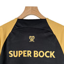 Kit Infantil Sporting Lisboa III Cr7 23/24 - Preto com detalhes em dourado