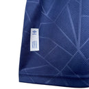 Camisa Nacional do Uruguai Edição Especial 23/24 - Torcedor Umbro Masculina - Azul com detalhes em branco e vermelho