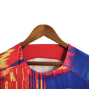 Camisa Red Bull Leipzig Edição Especial I 23/24 - Torcedor Nike Masculina - Azul com detalhes em vermelho e amarelo