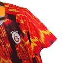 Camisa Galatasaray Treino 23/24 - Torcedor Nike Masculina - Vinho com detalhes em vermelho e amarelo