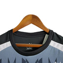 Camisa Borussia Mönchengladbach Edição Especial 23/24 - Torcedor Puma Masculina - Cinza com detalhes em preto e branco