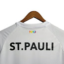 Camisa FC St Pauli III 23/24 - Torcedor Diiy Masculina - Branca com detalhes refletivos