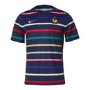 Camisa Seleção França Pré-jogo I 24/25 - Torcedor Nike Masculina - Azul com detalhes coloridos