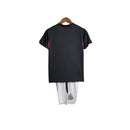 Kit Infantil Newcastle United Edição Especial 23/24 - Castore - Preto com detalhes em branco