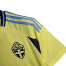 Camisa Seleção Suécia I 24/25 - Torcedor Adidas Masculina - Amarela com detalhes em azul