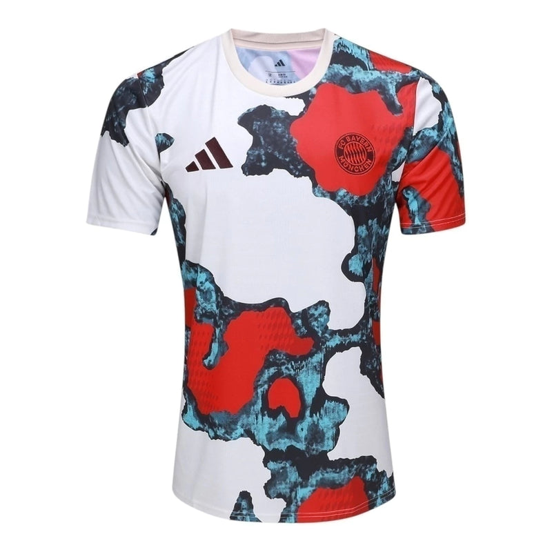 Camisa Bayern de Munique Pré-jogo 25/26 - Torcedor Adidas Masculina - Branca com detalhes em vermelho e verde e preto