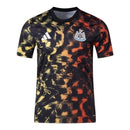 Camisa Newcastle 25/26 - Torcedor Adidas Masculina - Preta com detalhes em amarelo e laranja