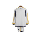 Kit Infantil Real Madrid I manga longa 23/24 - Adidas - Branco com detalhes em preto e amarelo