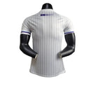 Camisa Seleção do Uruguai I 24/25 - Jogador Masculina - Branca com detalhes em azul e dourado