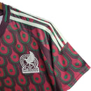Camisa Seleção do México I 24/25 - Torcedor Adidas Feminina - Vinho com detalhes em vermelho e verde