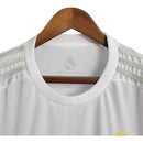 Camisa Retrô Real Madrid I 15/16 - Masculina Adidas - Branca com detalhes em cinza