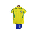Kit Infantil Brasil Retrô 2002 - Nike - Amarelo com detalhes em verde