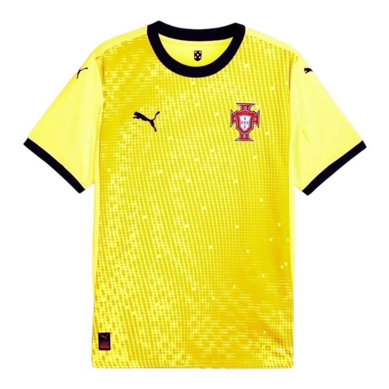 Camisa Seleção Portugal Goleiro 25/26 - Torcedor Puma Masculina - Amarela com detalhes em preto