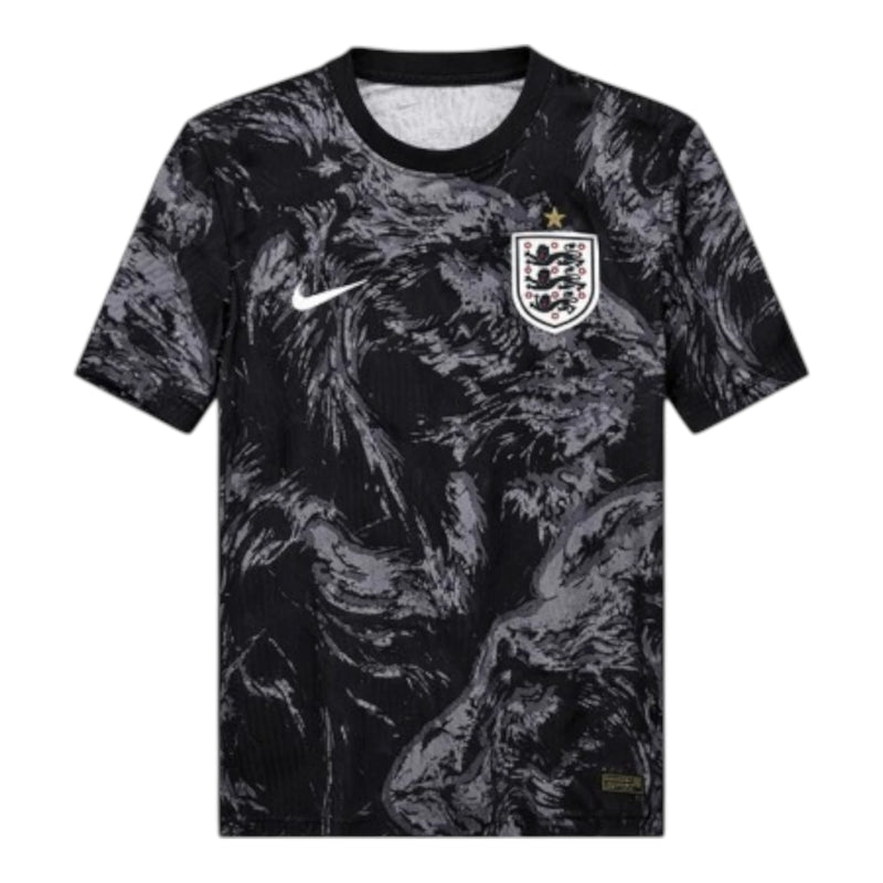 Camisa Seleção Inglaterra Pré-jogo 26/27 - Torcedor Nike Masculina - Preta com detalhes em cinza
