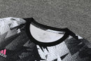 Juventus 23/24 - Treino - Branca/Preta Swingman Jersey product image